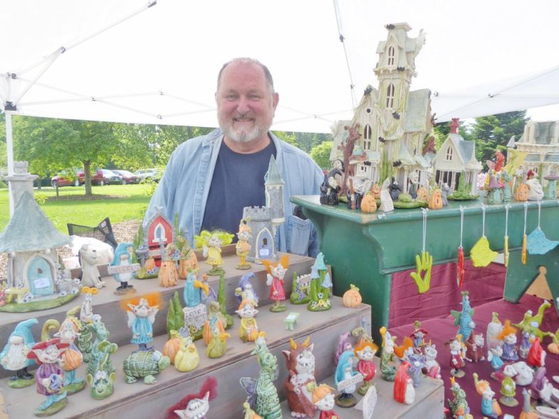 Artists and crafters invited to Secrest Garden Fair