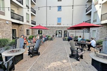Berlin Grande Hotel celebrates anniversary