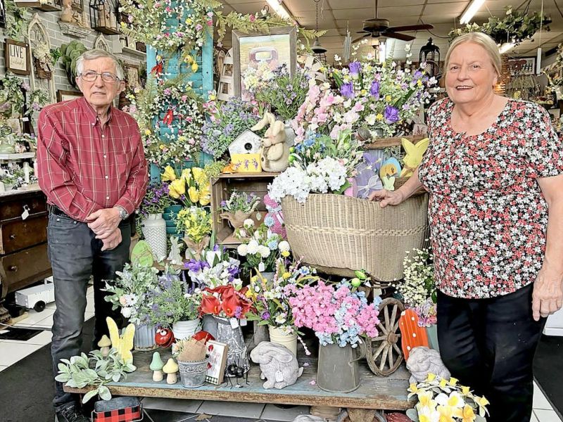 Crafty couple brings treasures to Brewster
