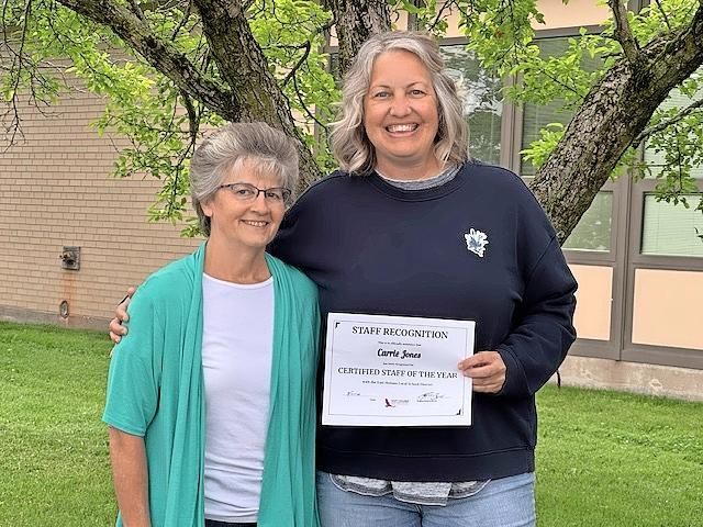 Jones, Weaver honored at year-end EH Schools celebration
