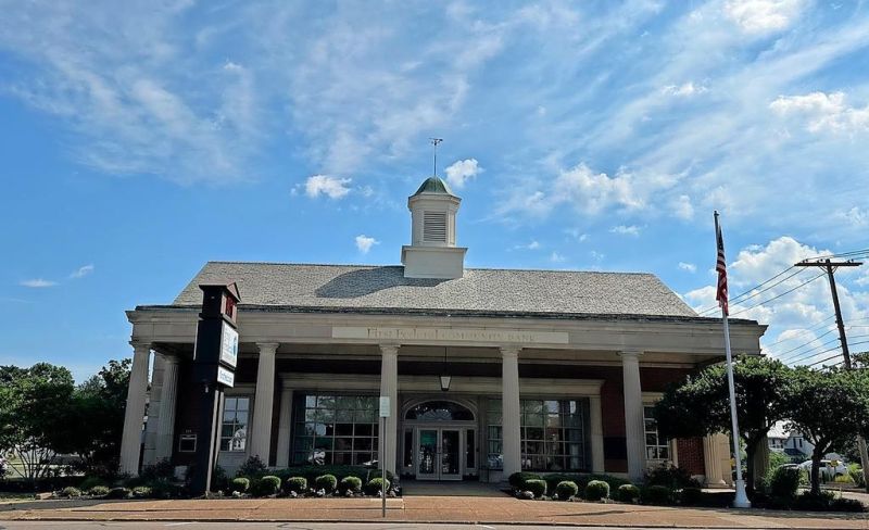 First Fed to close downtown location